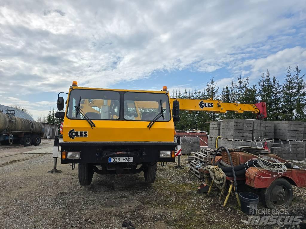 Coles 25/28T crane All terrain cranes