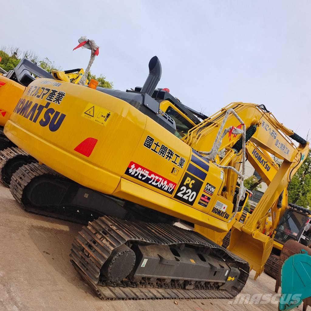 Komatsu PC 220-8 Crawler excavators