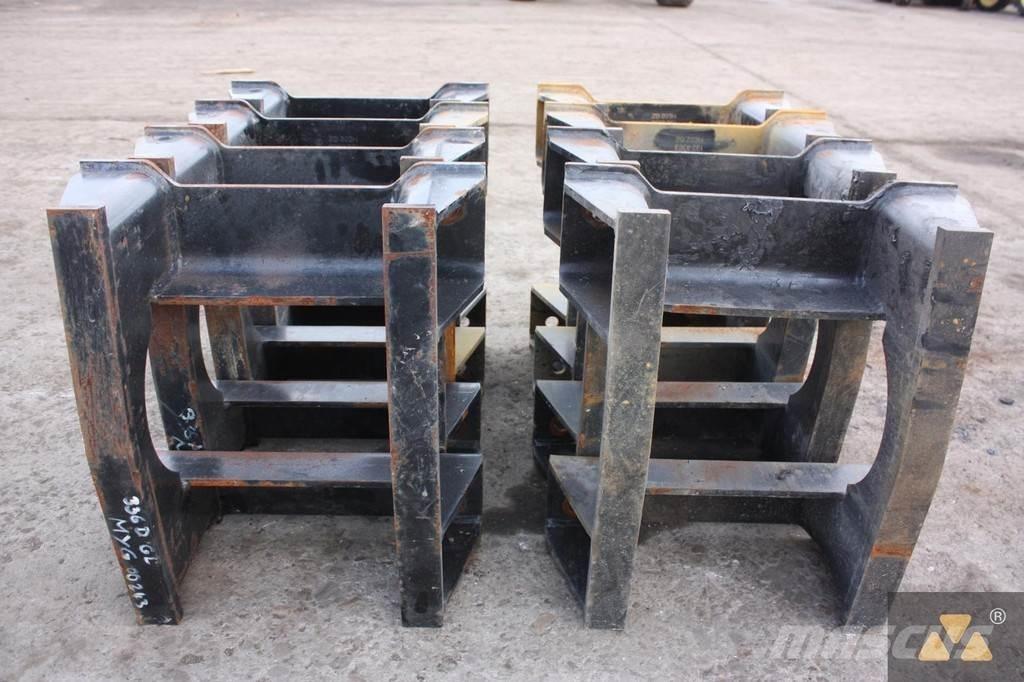 CAT Trackguards Tyres, wheels and rims
