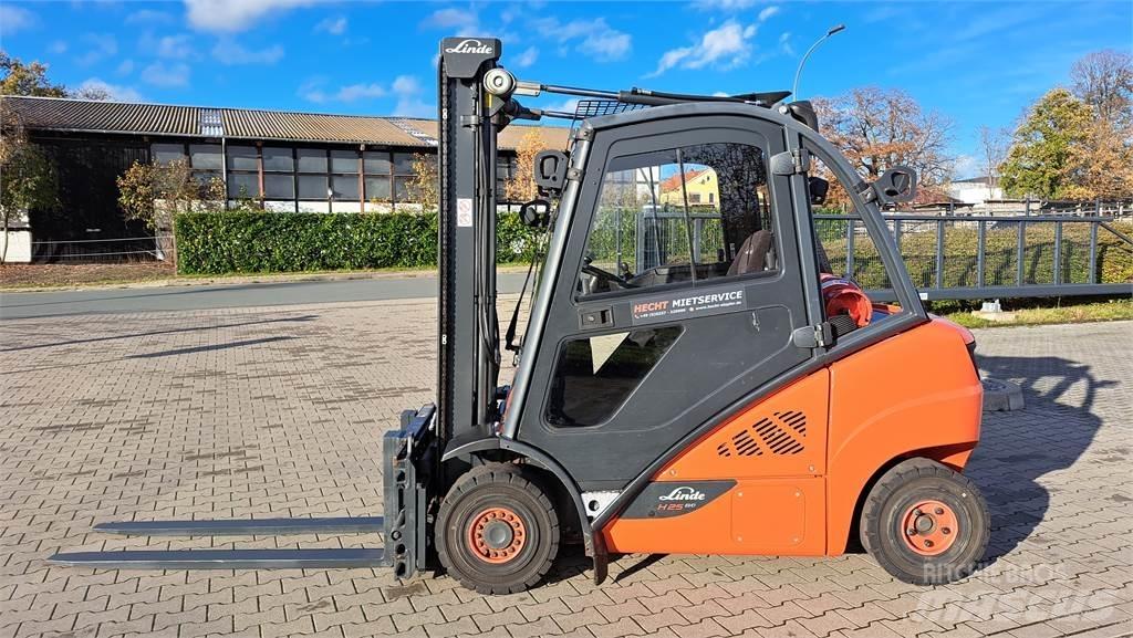 Linde H25T-02 LPG trucks