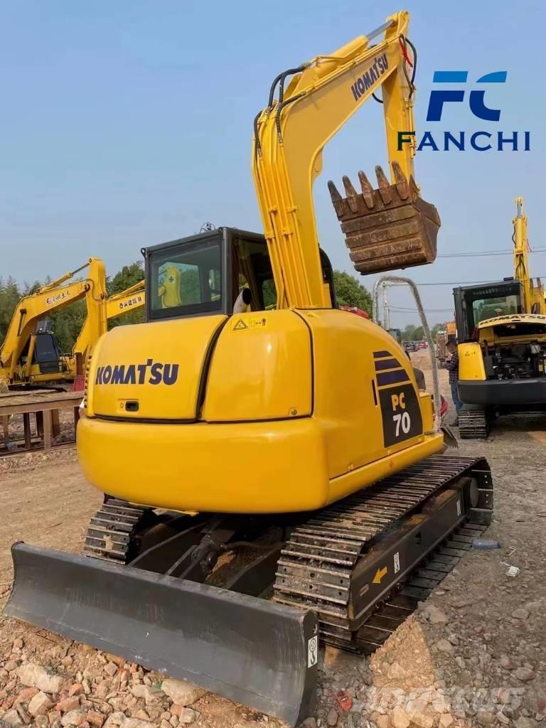 Komatsu PC 70 Midi excavators  7t - 12t