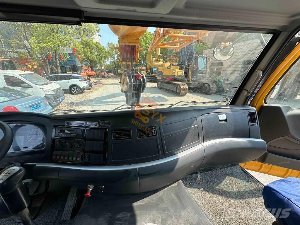 XCMG XCT 25 All terrain cranes