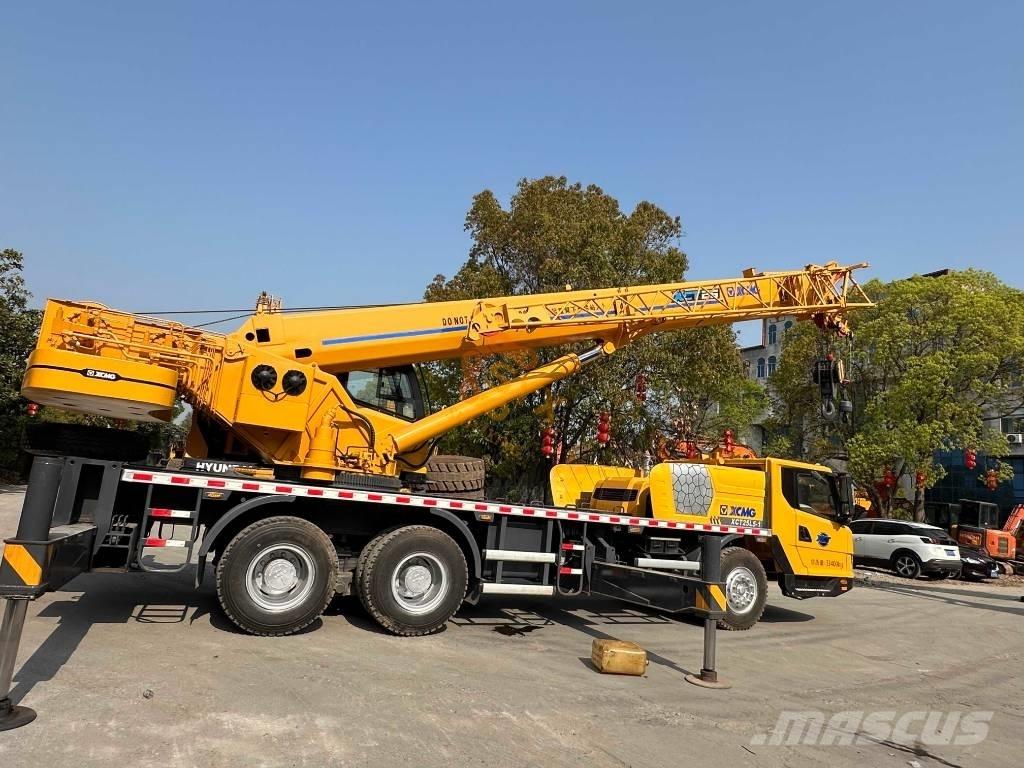 XCMG XCT 25 All terrain cranes