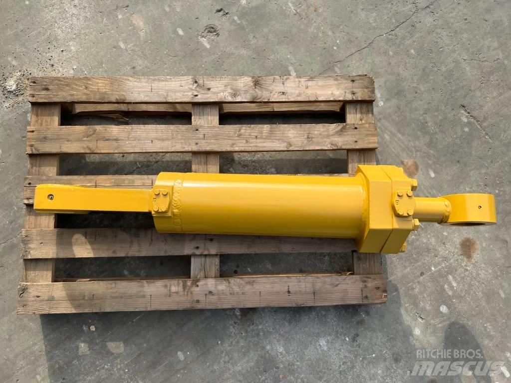 CAT D8 Cylinder Other components
