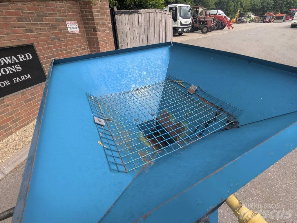  KIDD 6" ROLLER MILL Animal feeders