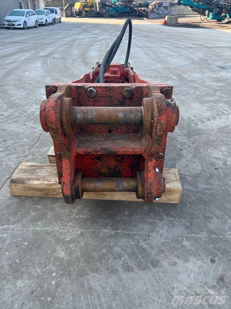 NPK E 220 Hammers / Breakers