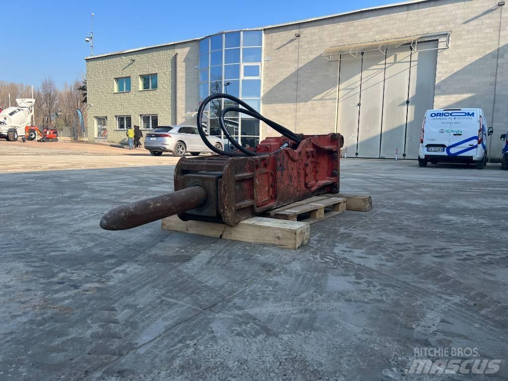 NPK E 220 Hammers / Breakers