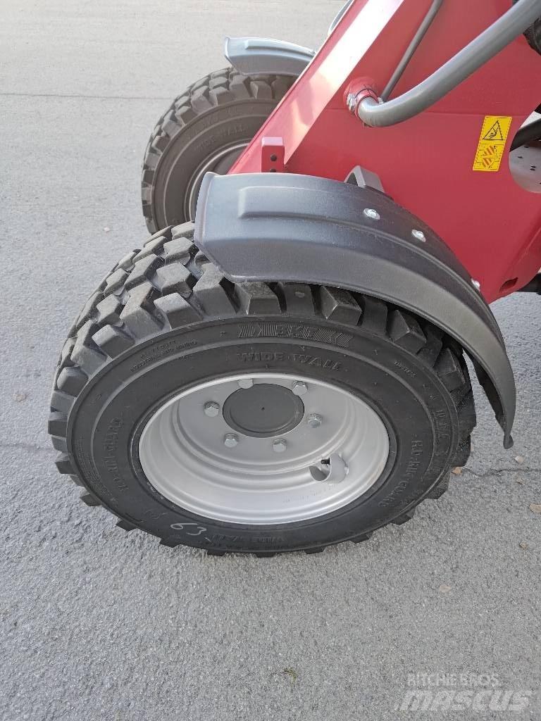 Weidemann 1280 Multi purpose loaders