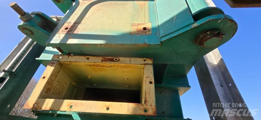 SBM V8 Crushers
