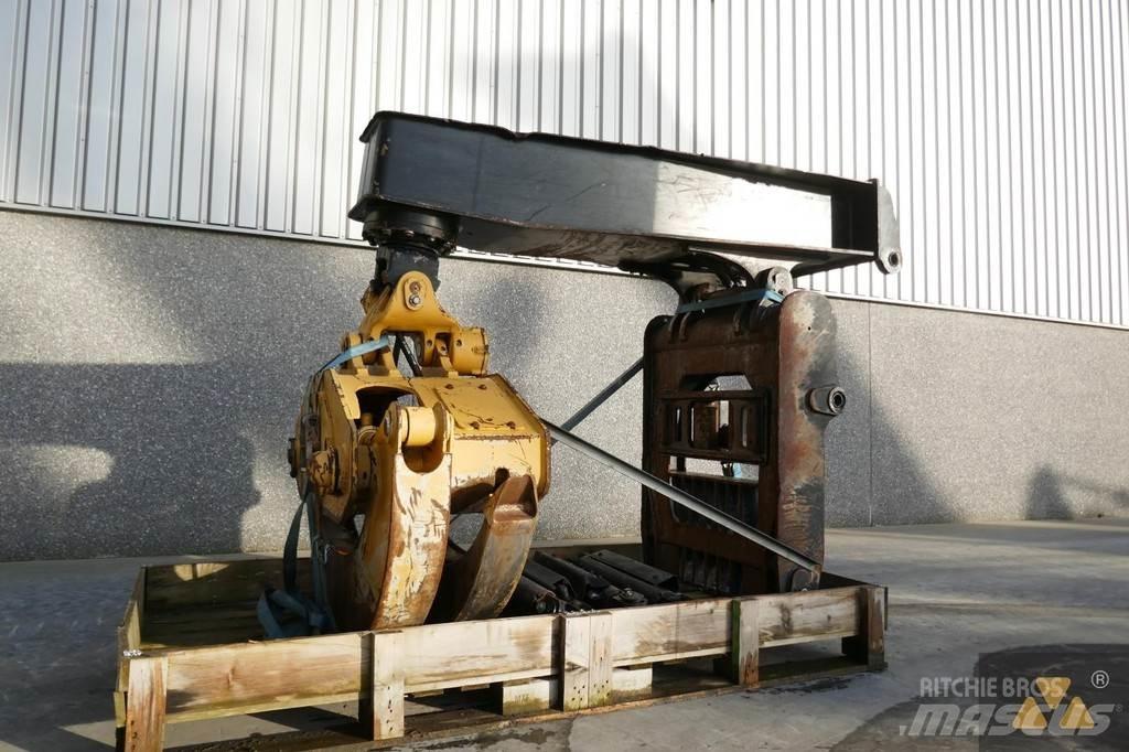 CAT 525D Grapple Transportation - Others