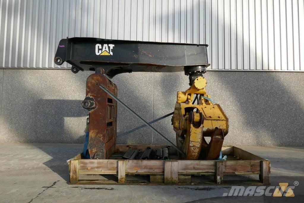 CAT 525D Grapple Transportation - Others