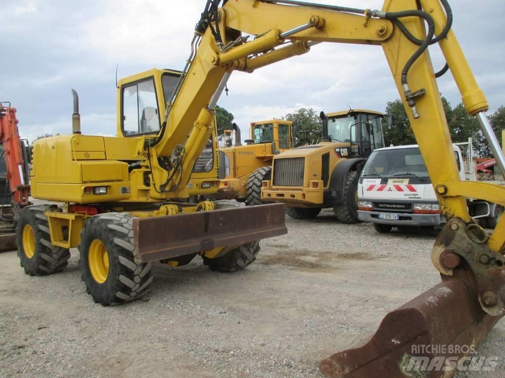 Komatsu PW 95 Midi excavators  7t - 12t