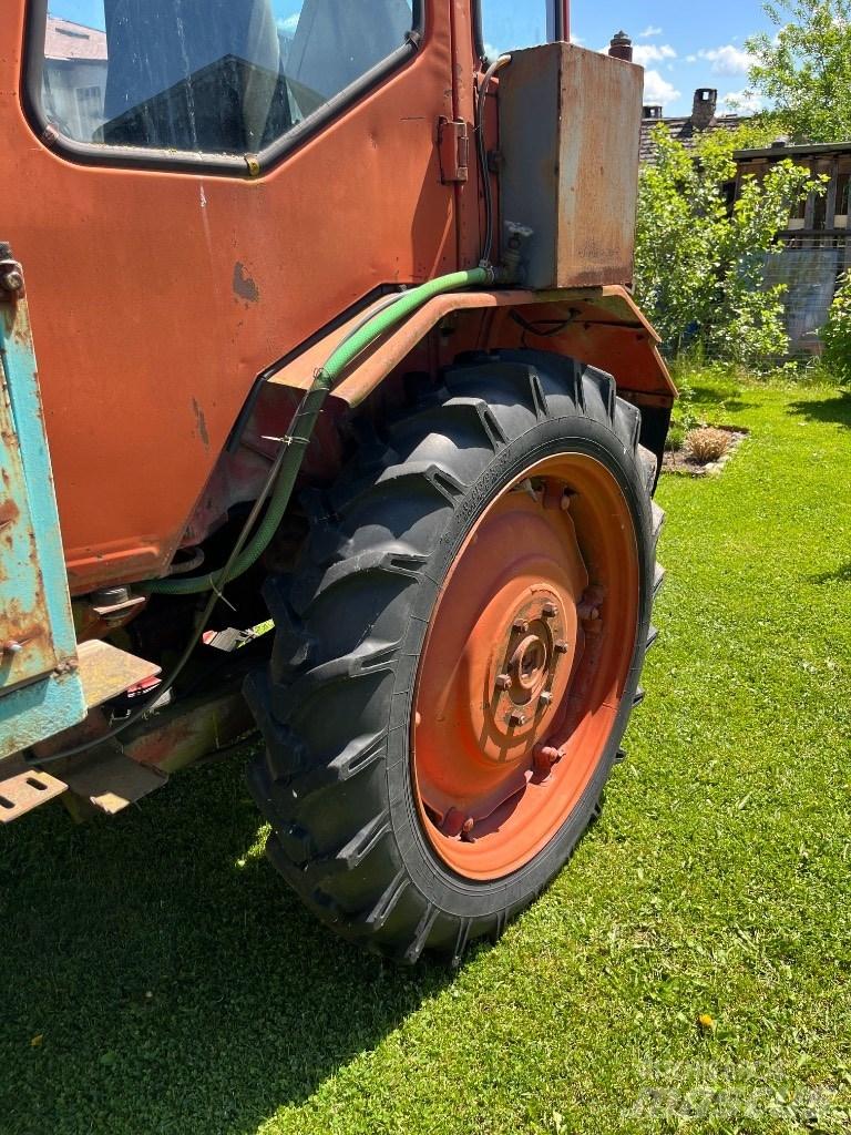 T -16M T16M Tractors