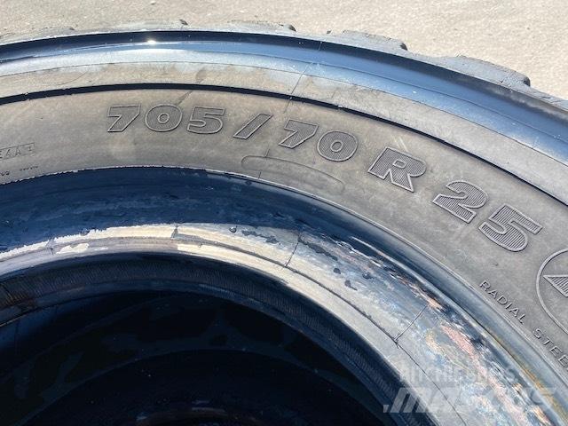 Michelin 705/70 R25 Tyres, wheels and rims