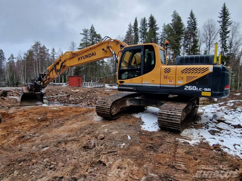 Hyundai 260 LC Crawler excavators