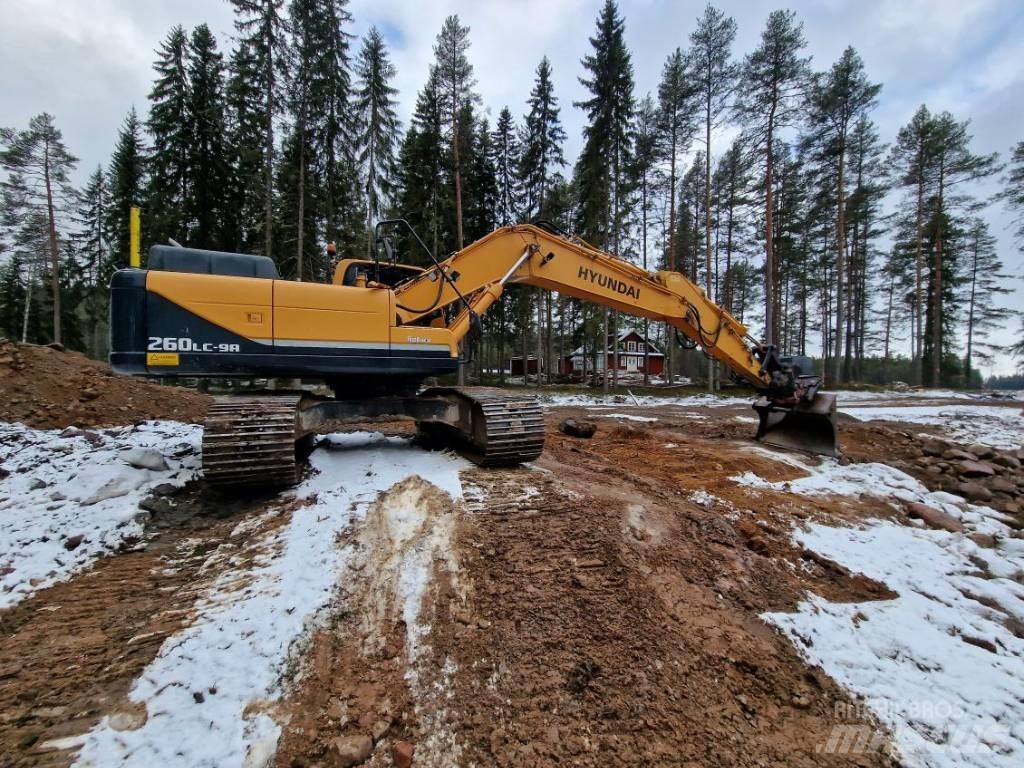 Hyundai 260 LC Crawler excavators
