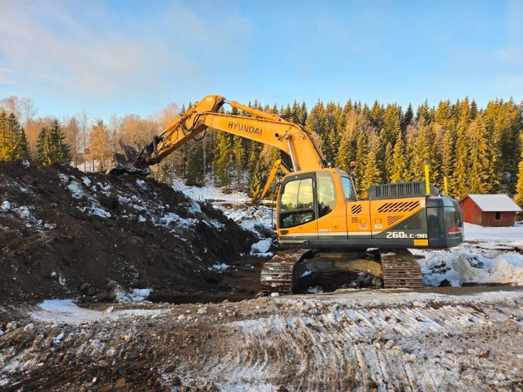 Hyundai 260 LC Crawler excavators