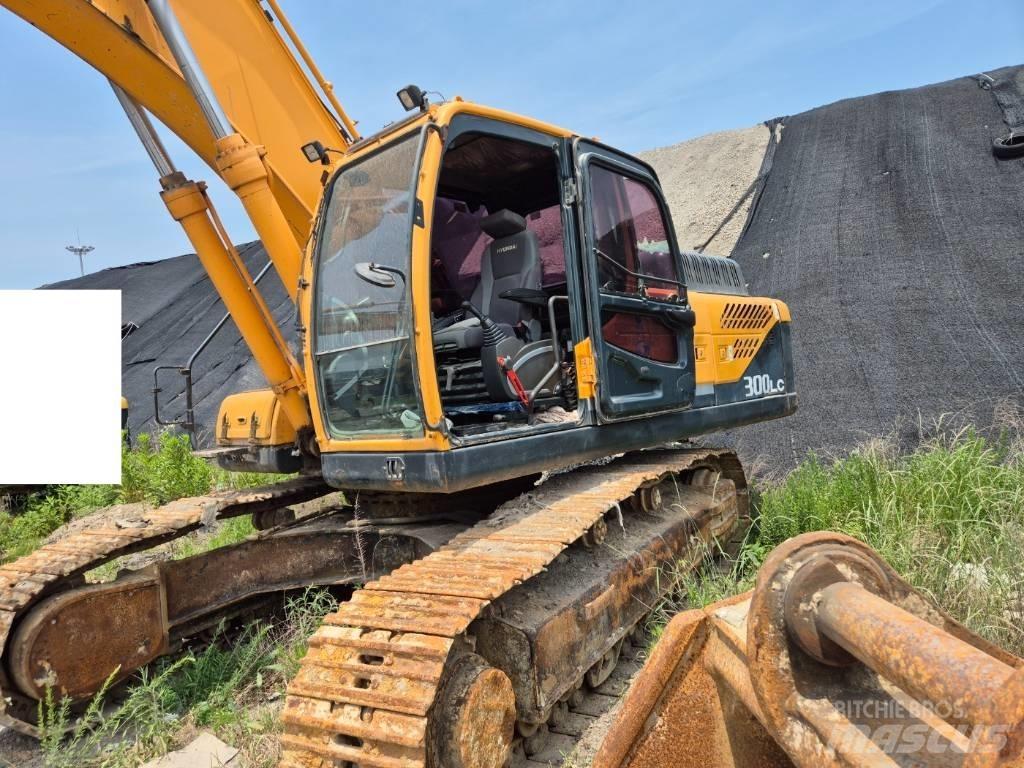 Hyundai Robex 300 LC Crawler excavators