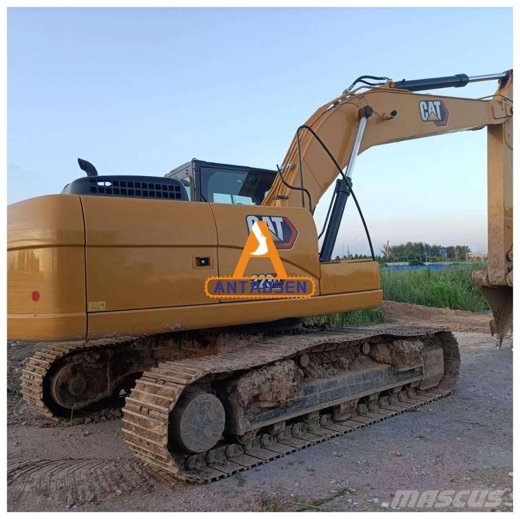 CAT 323GX Amphibious Excavators
