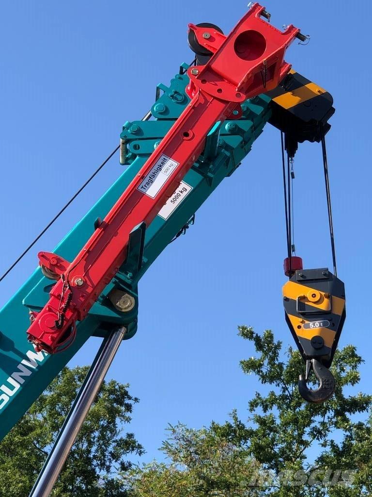 Sunward SWTC5D Tracked cranes