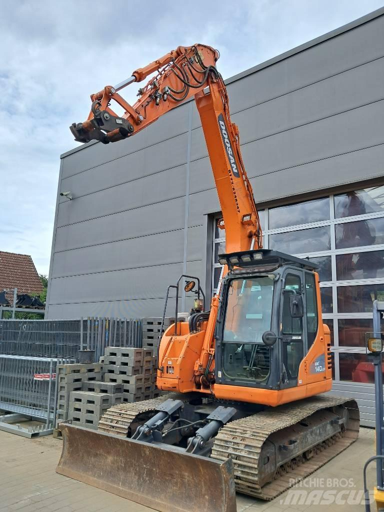 Doosan DX 140 LCR-3 Crawler excavators