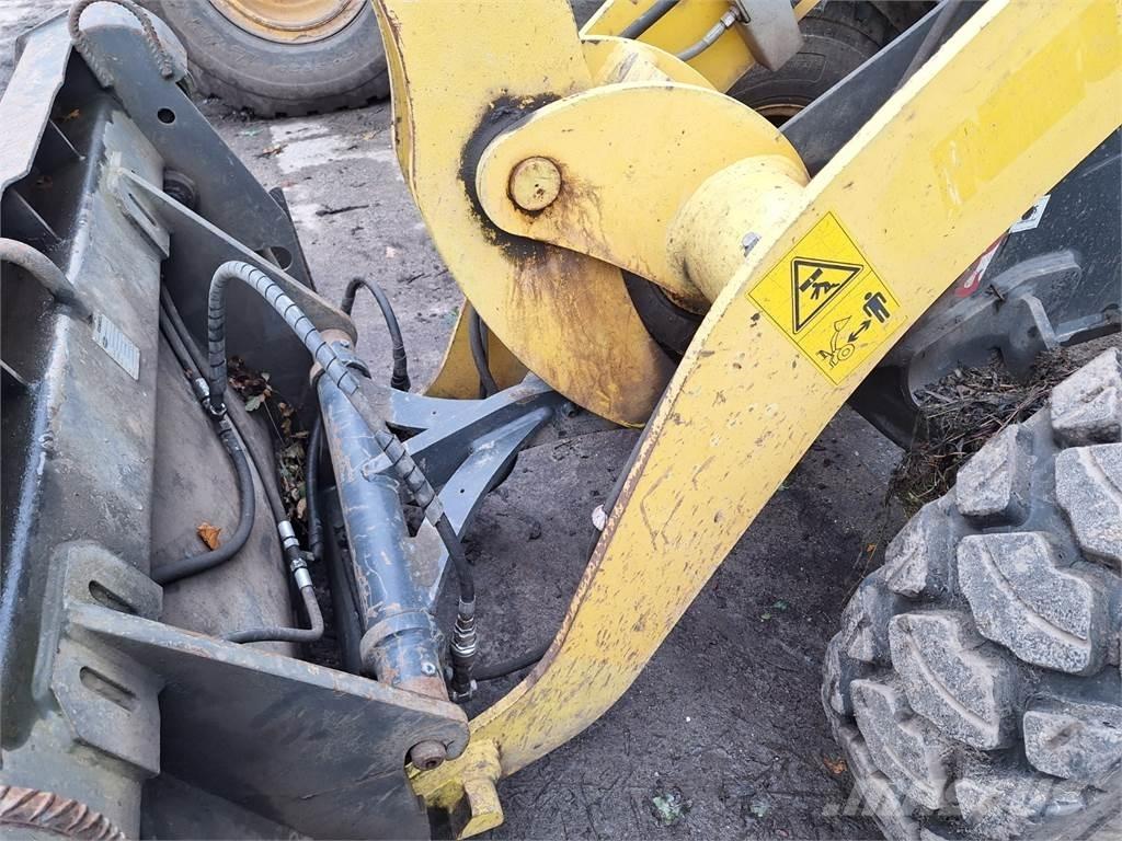 Komatsu WA 70 4X4 Construction - Others