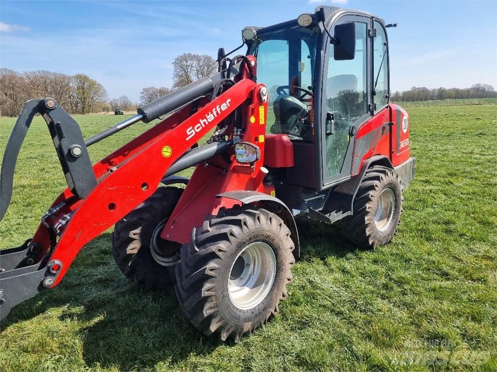 Schäffer 3650 Skid steer loaders