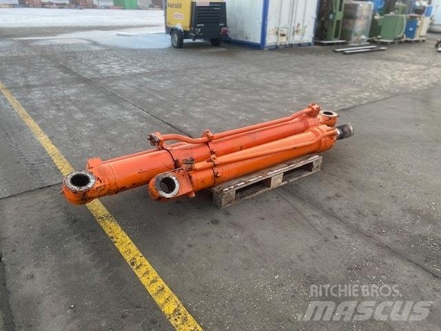 Fiat-Hitachi FH 450 Hydraulics
