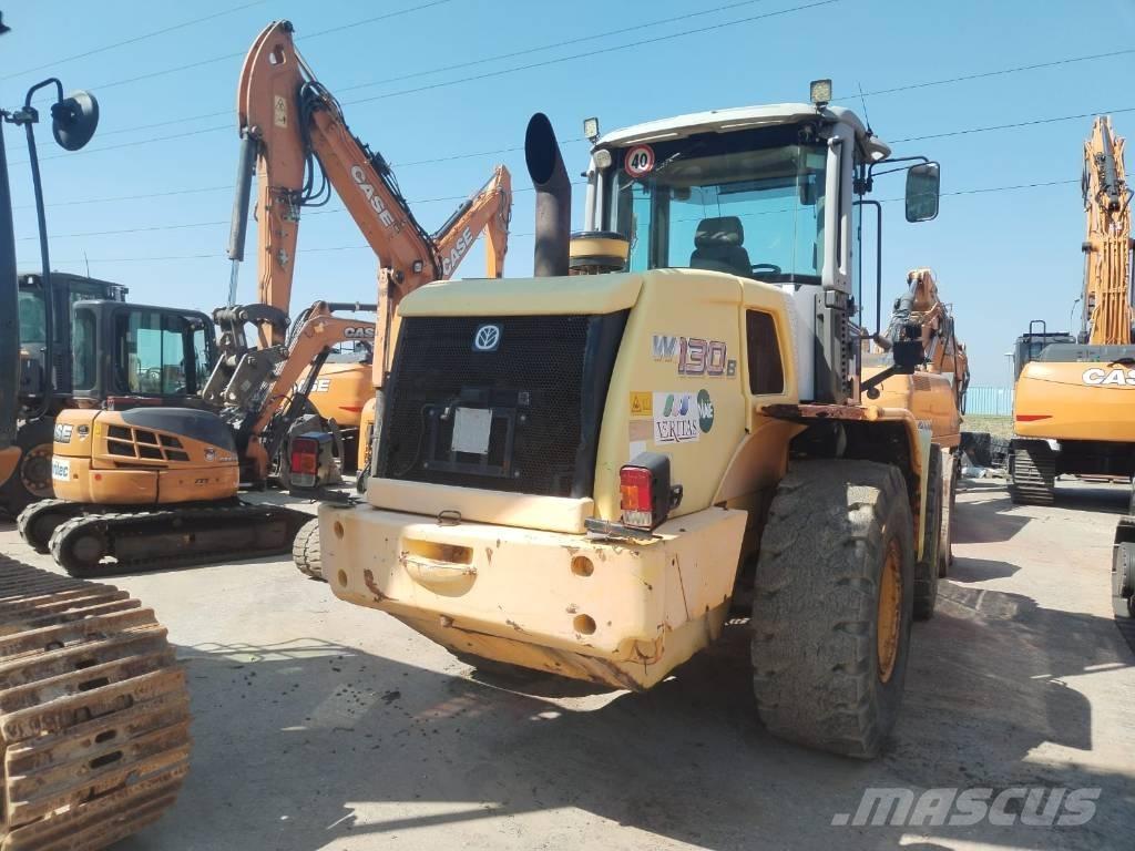 New Holland W 130 Wheel loaders