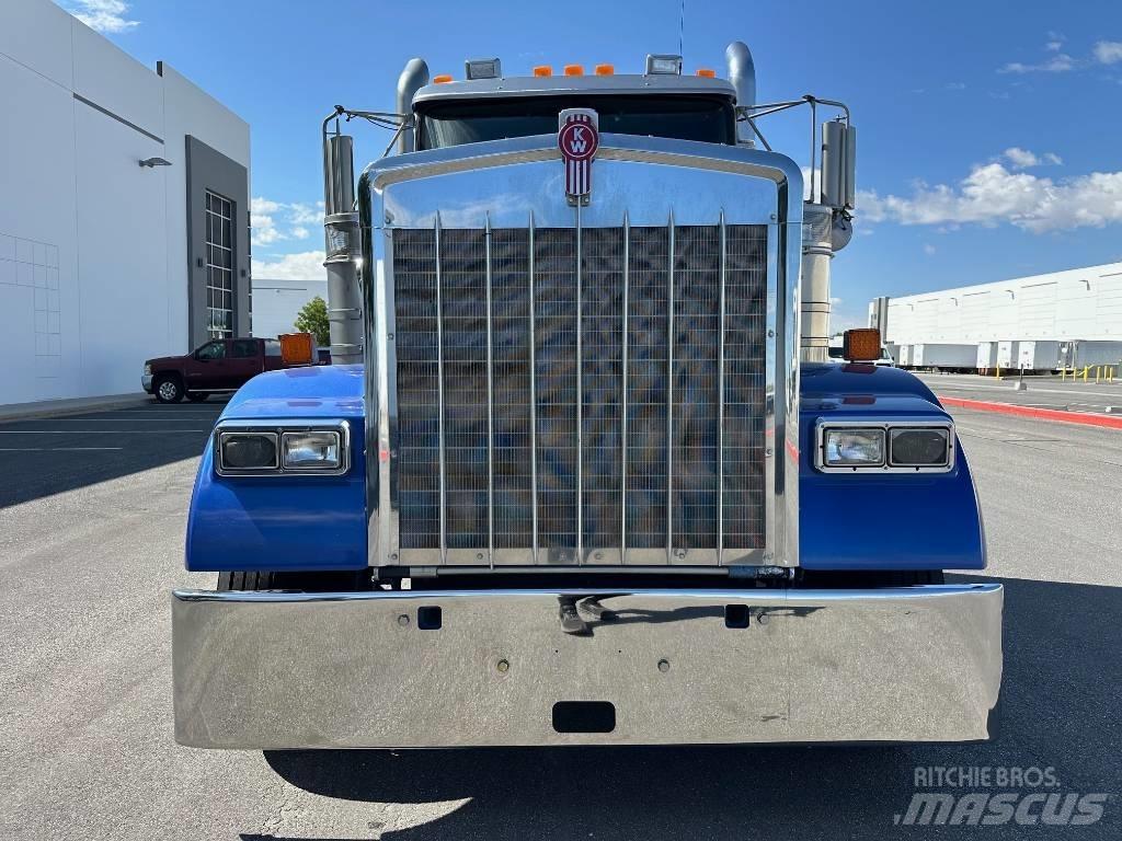 Kenworth W 900 Tractor Units