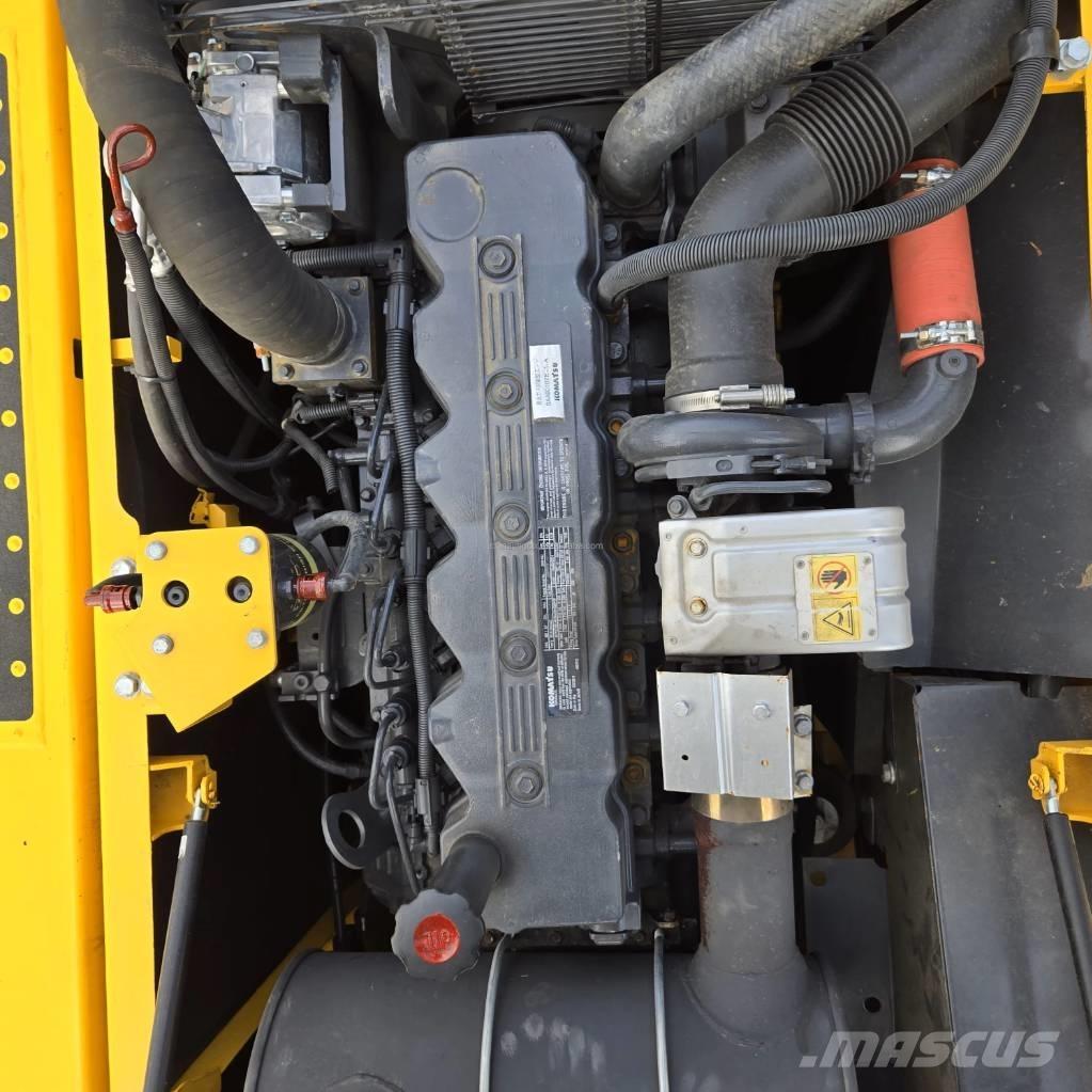 Komatsu PC 200-8 Crawler excavators