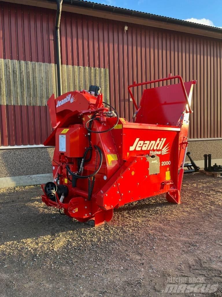 Jeantil PR 2000 Bale shredders, cutters and unrollers