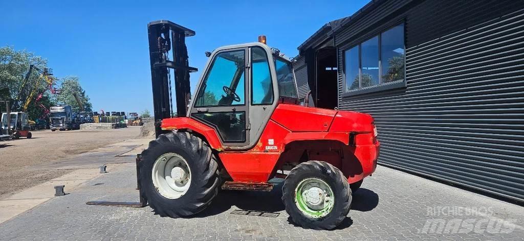 Manitou M30-4 Rough terrain trucks