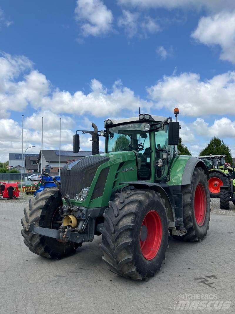 Fendt 824 Vario Tractors