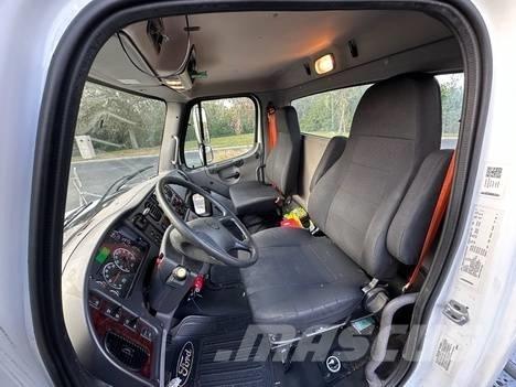 Freightliner M2 Tractor Units
