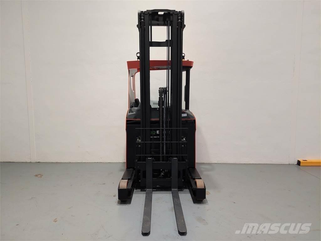 BT RRE 140 HC Reach trucks