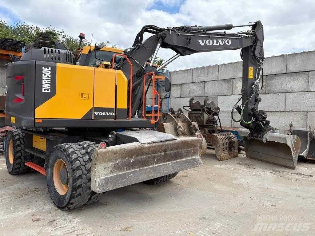 Volvo EWR150E Wheeled excavators