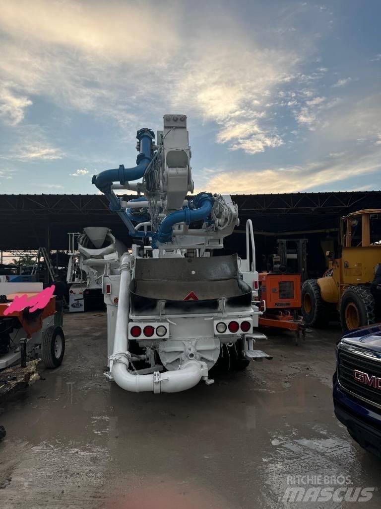 Schwing 31 z Concrete pump trucks