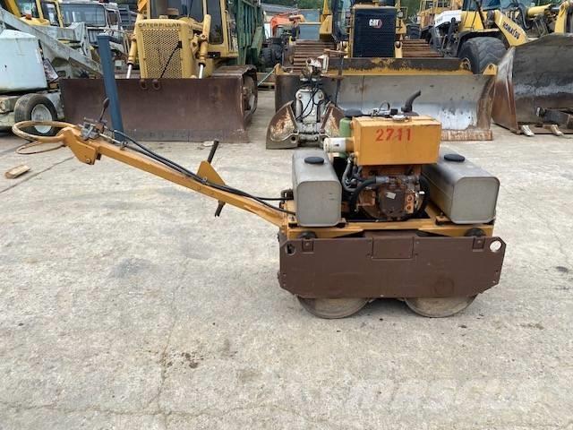 CASE Vibromax W 70 Twin drum rollers