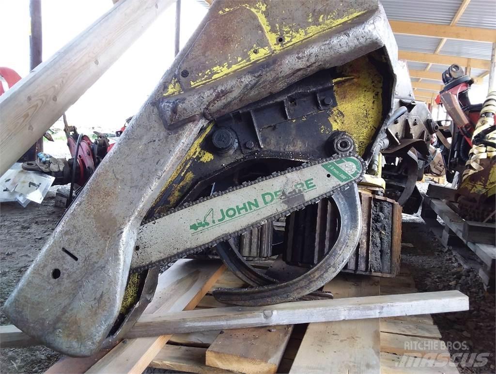 John Deere H270R Harvester heads