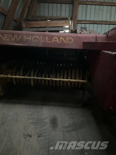 New Holland Hayliner Square balers