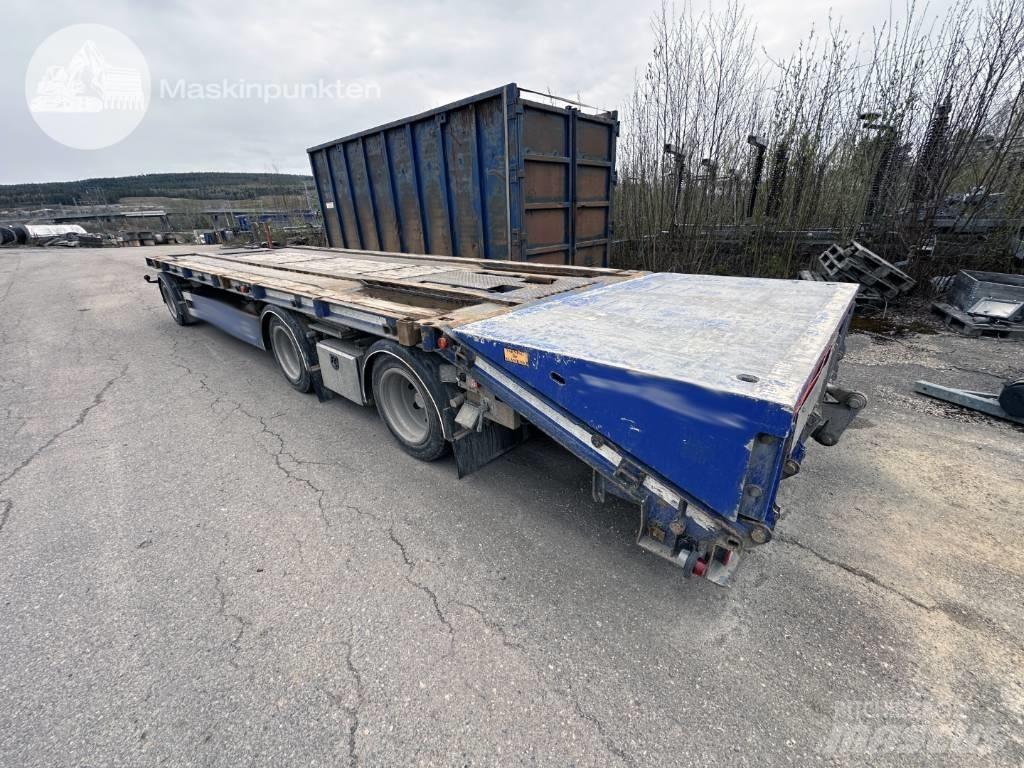 CMT CHOJNICE PT12-20 Low loaders