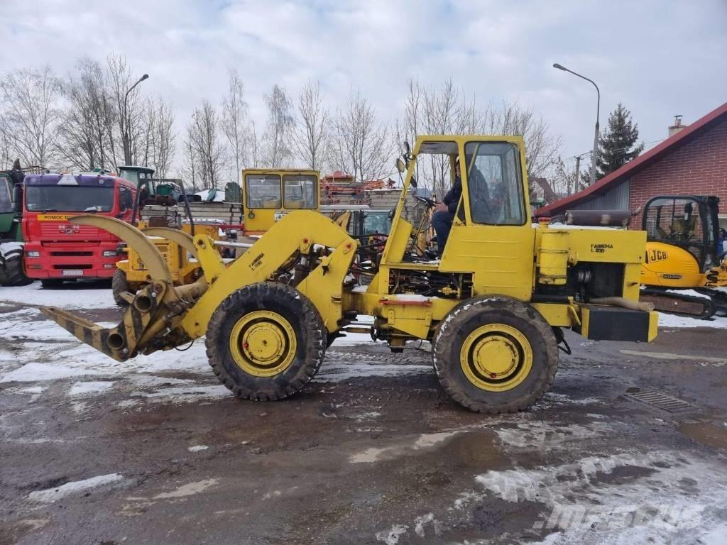  Ł 200 Ładowarka Wheel loaders