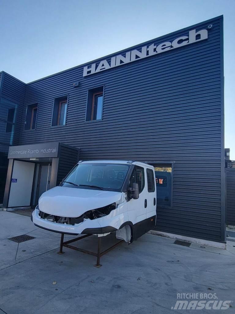 Iveco DAILY E6 Cabins and interior