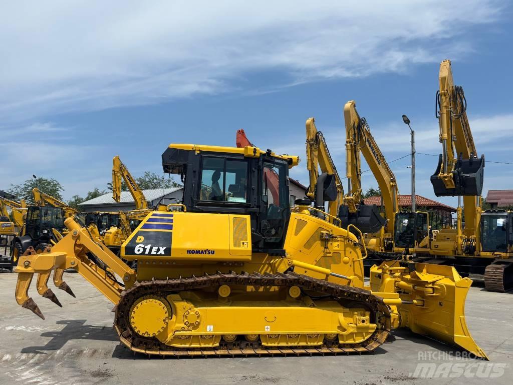 Komatsu D61EX-24E0 Crawler dozers