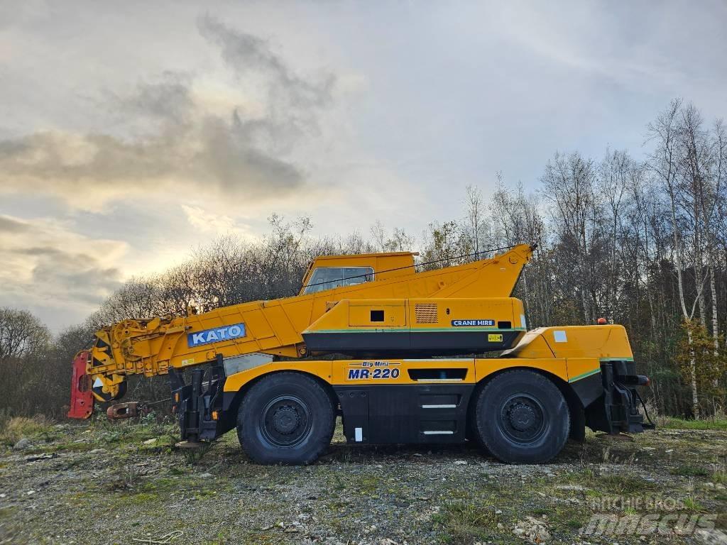 Kato KR 22 H Rough terrain cranes