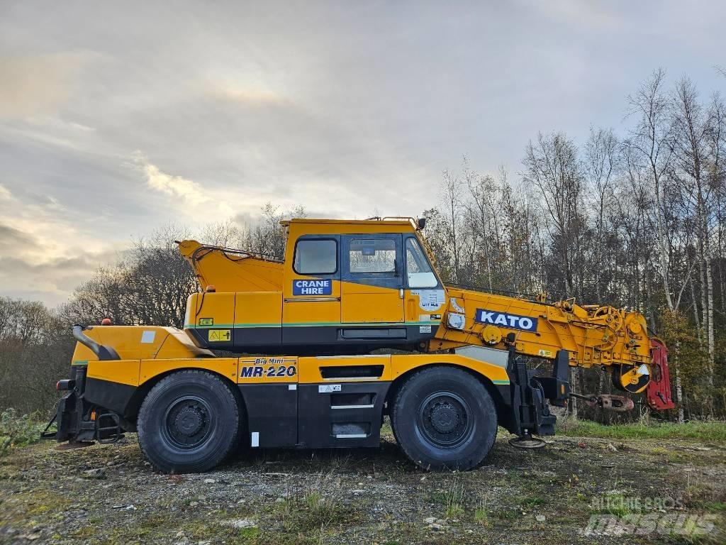 Kato KR 22 H Rough terrain cranes
