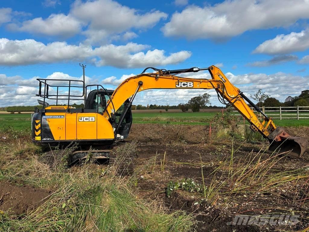 JCB JS 131 LC Crawler excavators