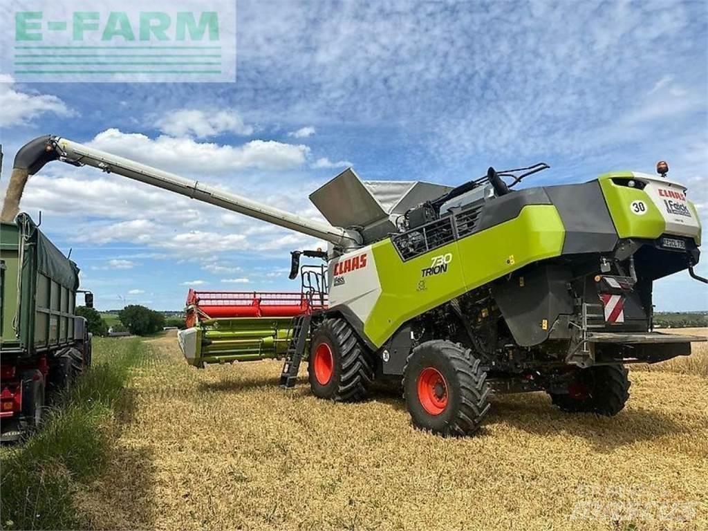 CLAAS trion 730 Combine harvesters