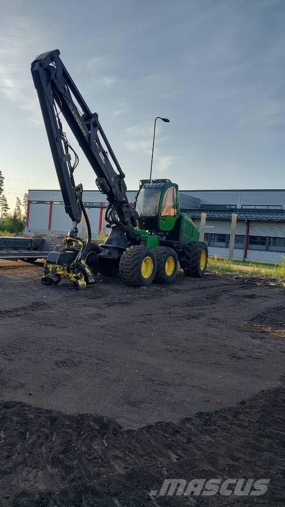 John Deere 1270 E Harvesters